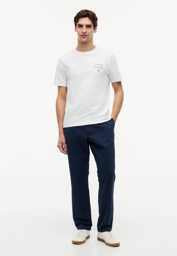 Tommy Hilfiger BRAND LOVE LEFT CHEST TEE
