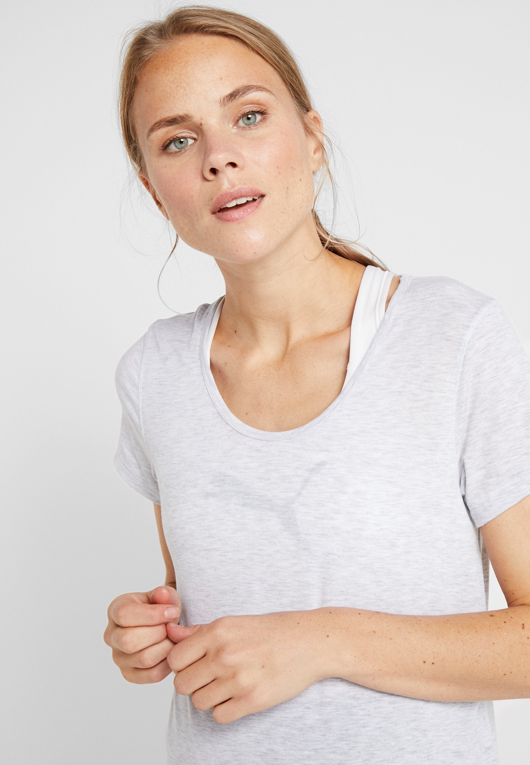 Cotton On Body MATERNITY GYM TEE