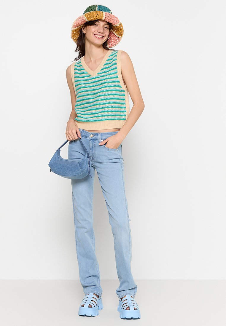 7 for all mankind