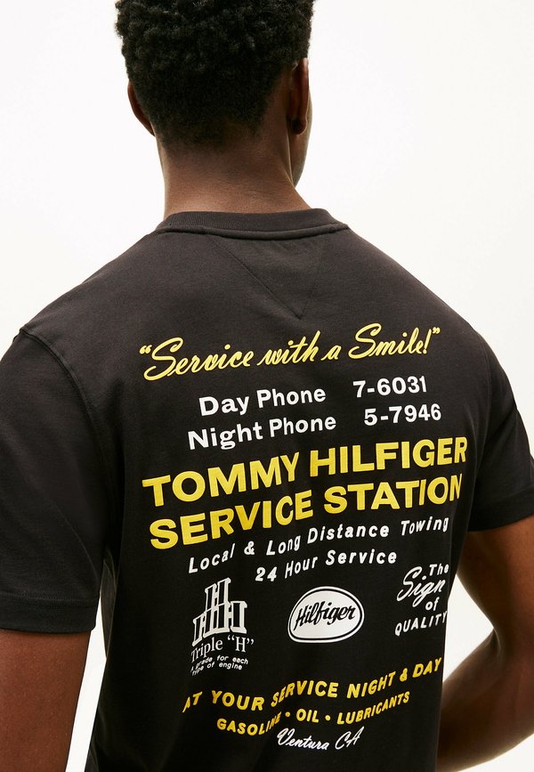 Tommy Hilfiger BACK GRAPHIC