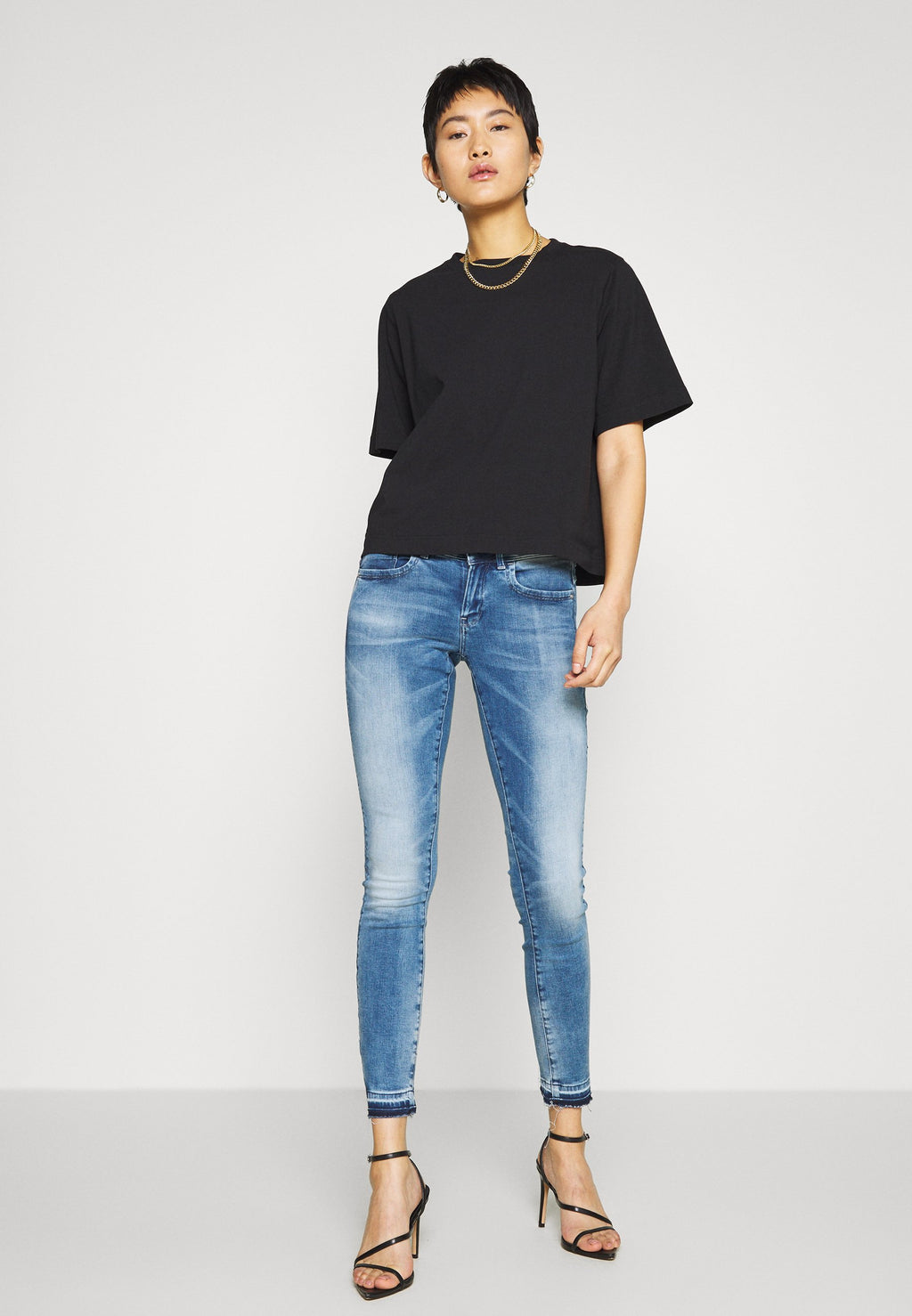 LYNN MID SKINNY RP ANKLE WMN Media 2