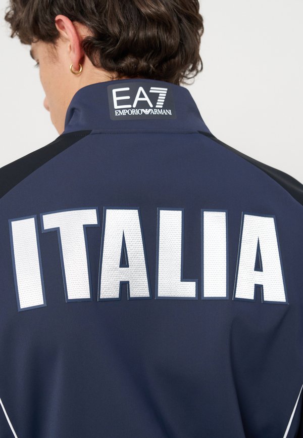 EA7 Emporio Armani