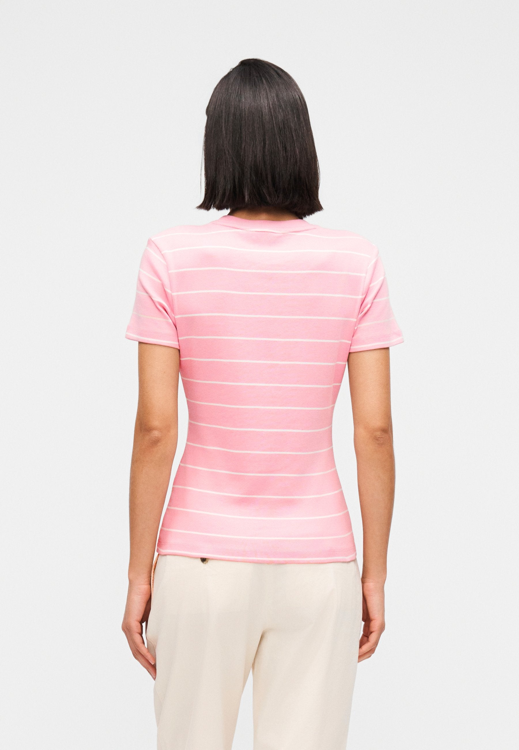SLIM CODY TEE Media 4