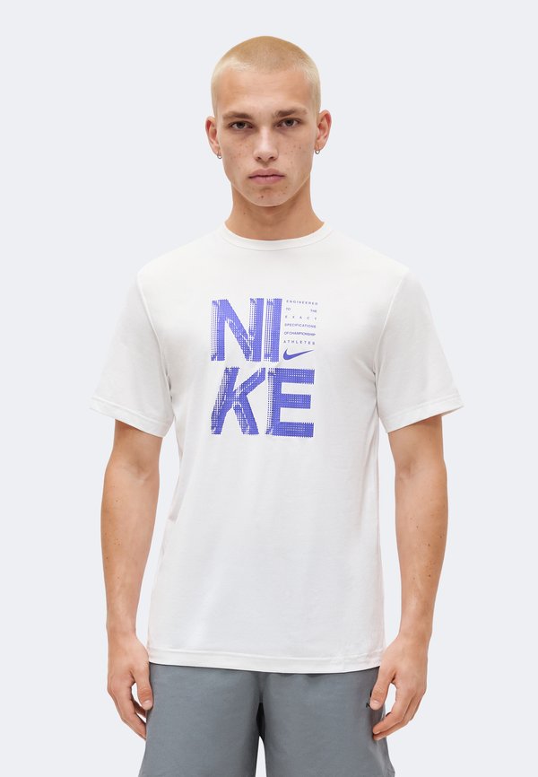 Nike Performance HYVERSE FILL