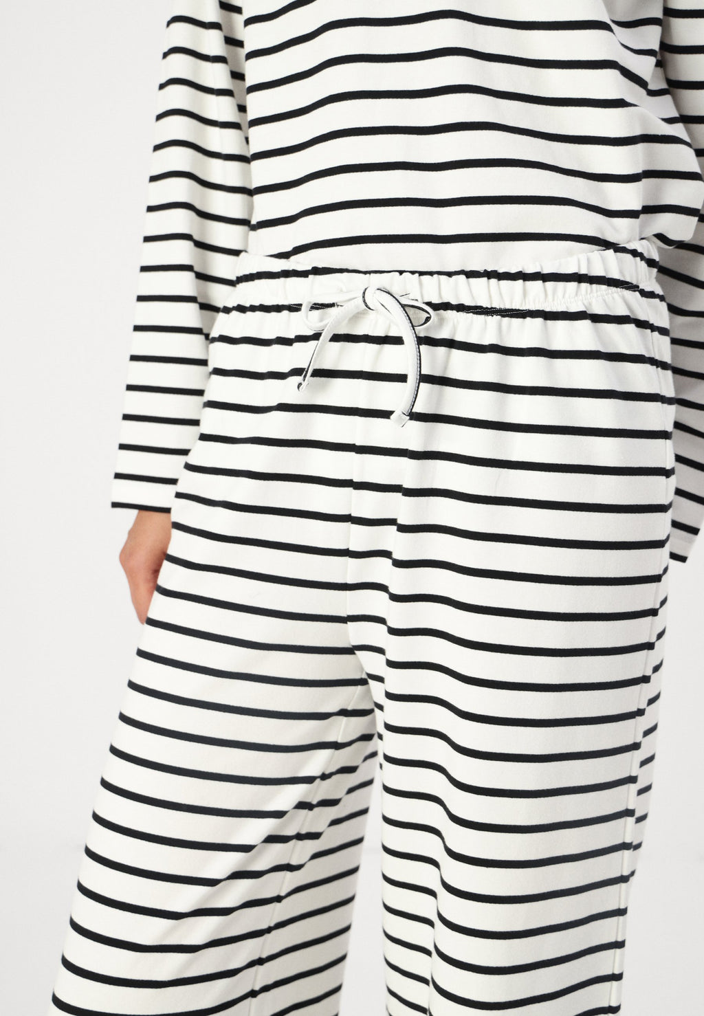 Object OBJLINEA PANT