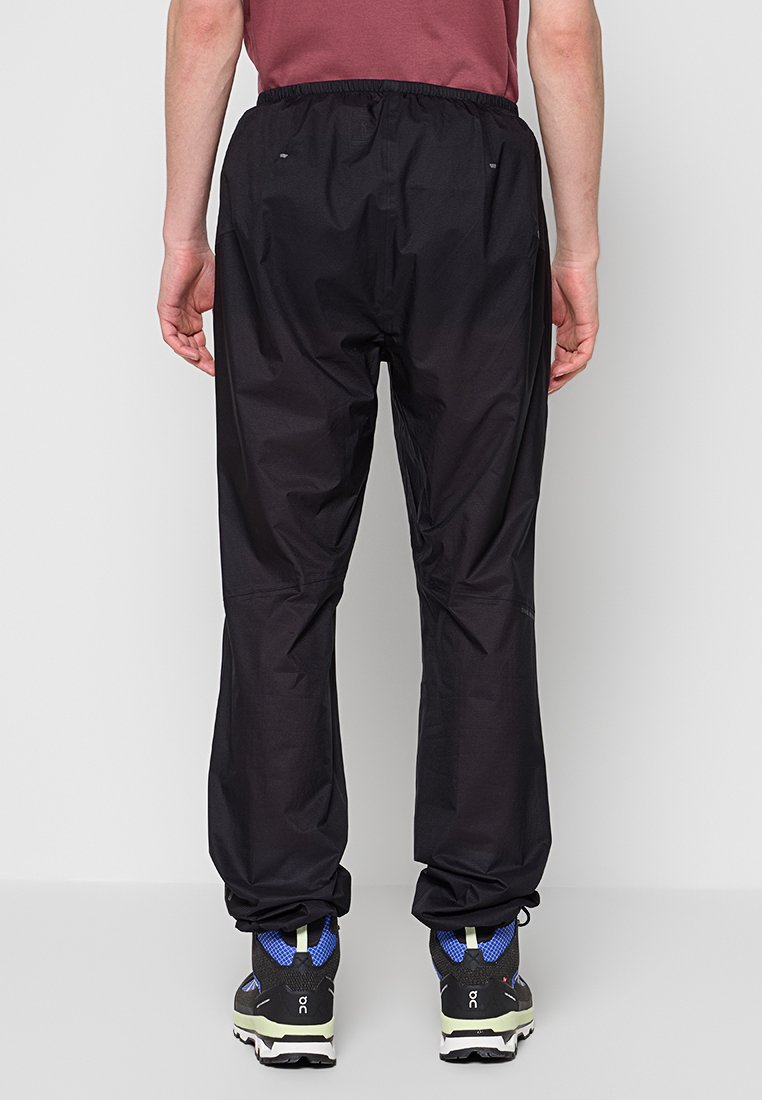 On Outdoor-Hose Media 5
