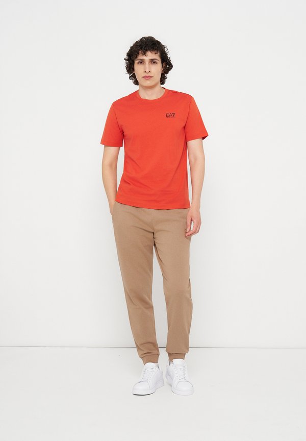 EA7 Emporio Armani
