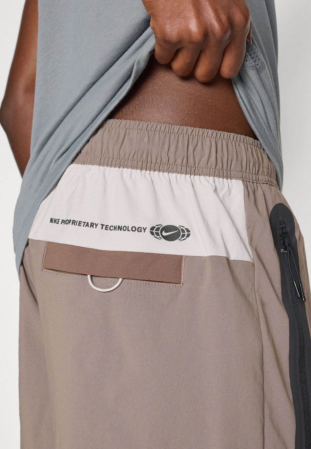 Nike Sportswear TREK