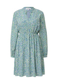 comma casual identity