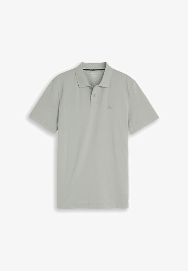 TOM TAILOR TOM TAILOR POLOSHIRTS PIQUÉ POLOSHIRT MIT LOGO-STICKEREI - Polo shirt - iron mint