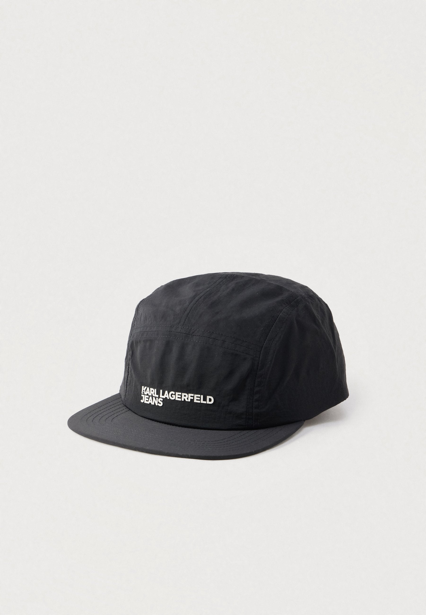 UNISEX Media 1