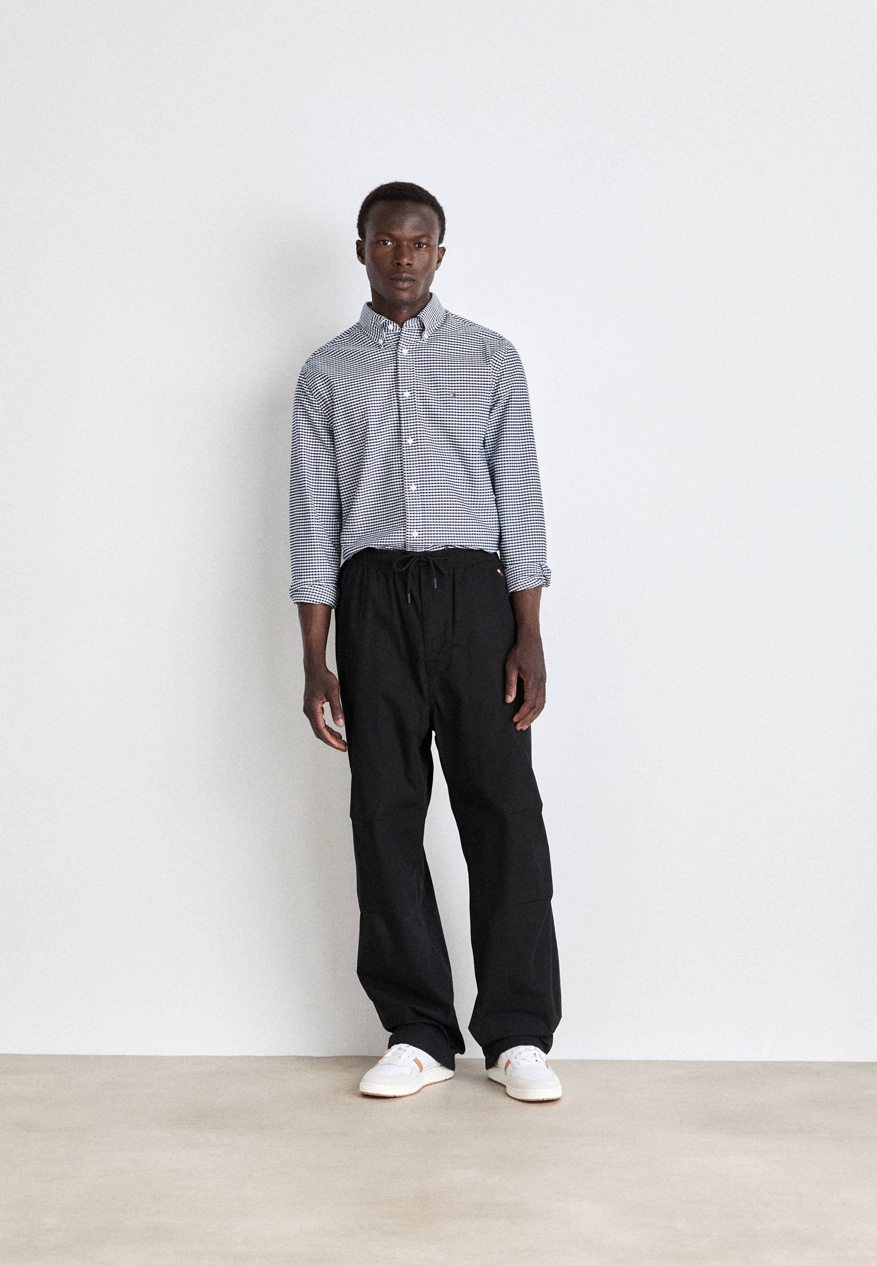 HERITAGE OXFORD GINGHAM Media 2