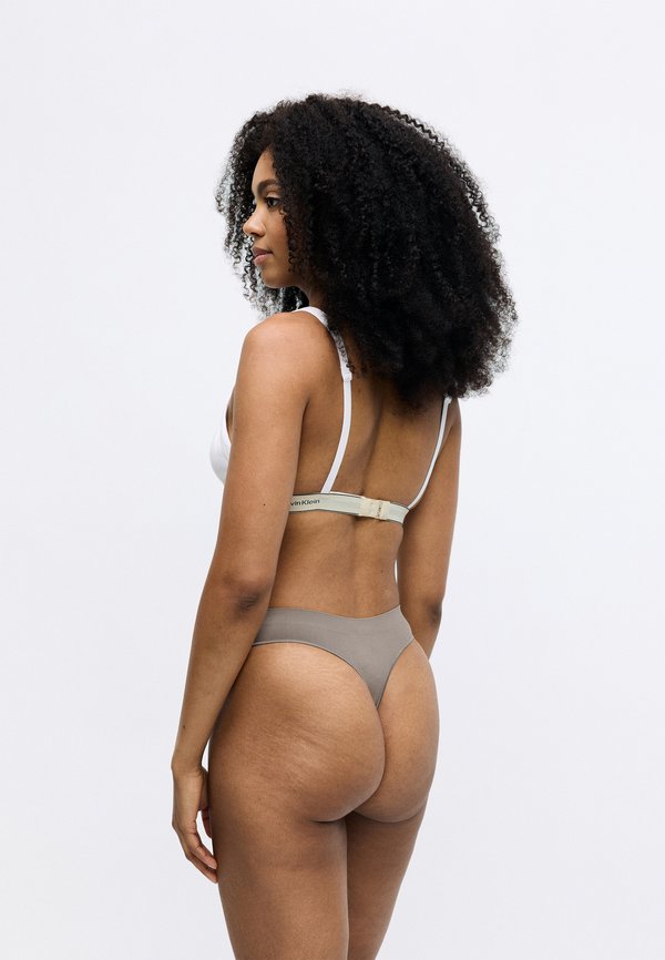 Calvin Klein Underwear THONG BONDED FLEX SEAMLESS 3 PACK