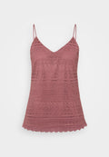 Rosa Spitzen-Camisole mit verstellbaren Spaghettiträgern, V-Ausschnitt und gewelltem Saum. Komplexe Muster im gesamten Stoff.