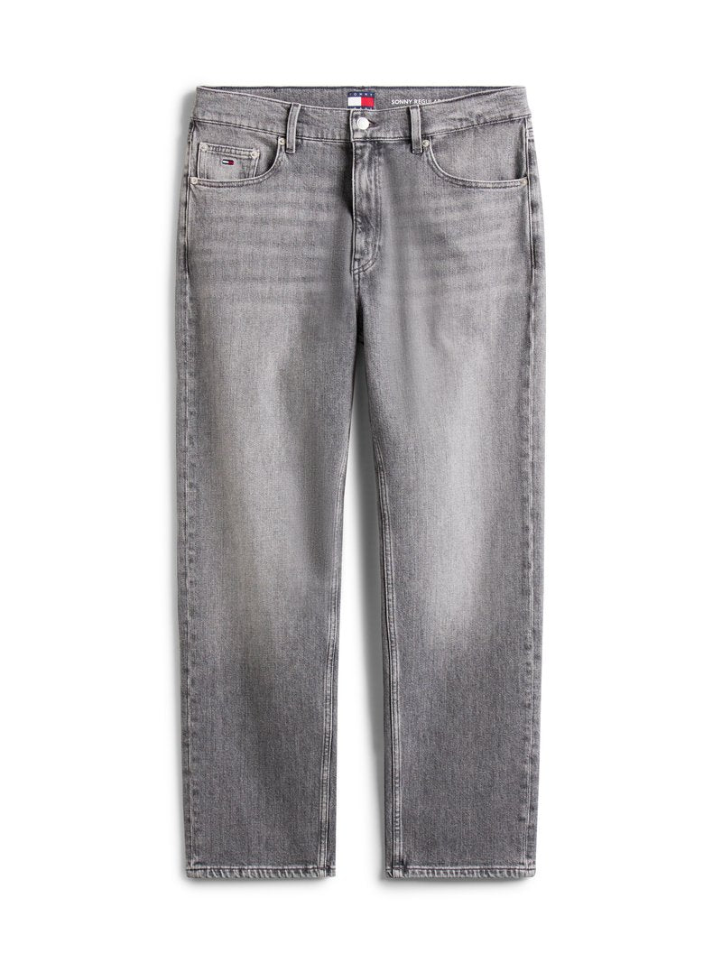 Graue Denim-Jeans mit geradem Bein, verblassten Details, silbernem Knopf und kleinem Logotag am Bund.