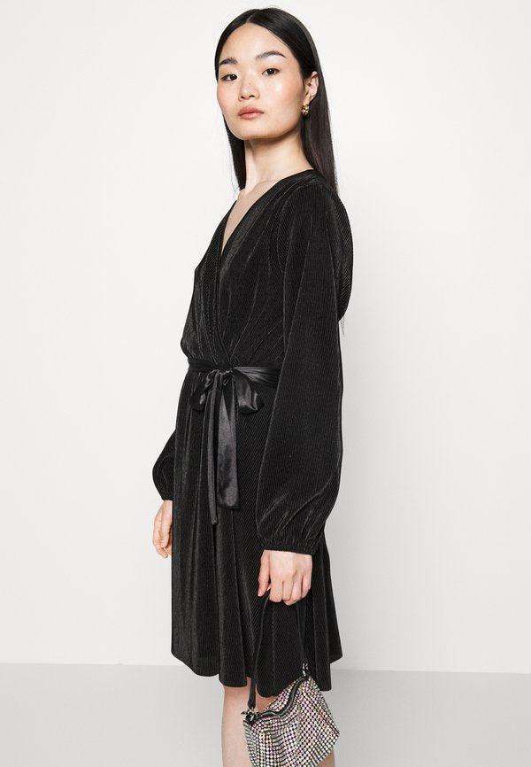 Vero Moda Petite VMAVI WRAP DRESS