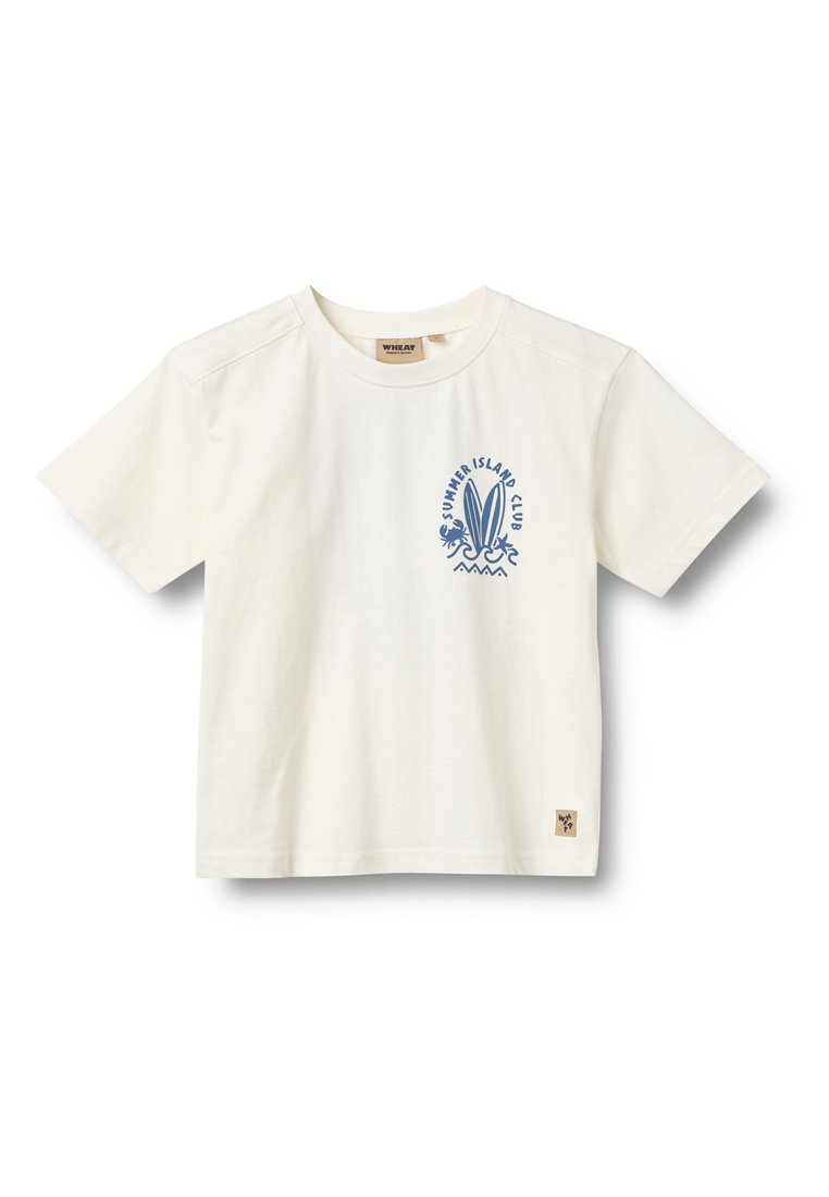 Cremefarbenes Baumwoll-T-Shirt mit kurzen Ärmeln, versehen mit einem dunkelblauen Grafikdesign von Surfbrettern und der Aufschrift "SUMMER ISLAND CLUB" auf der Vorderseite.