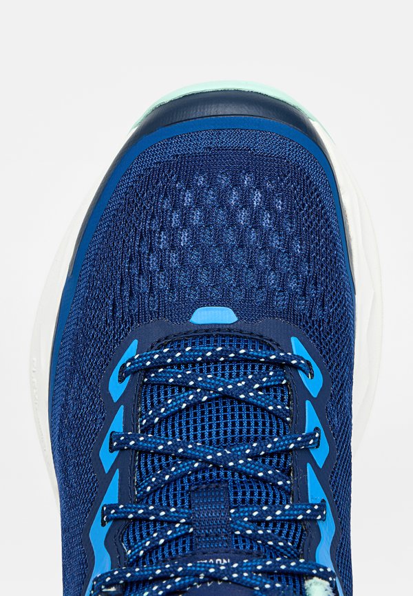 Merrell NOVA 4