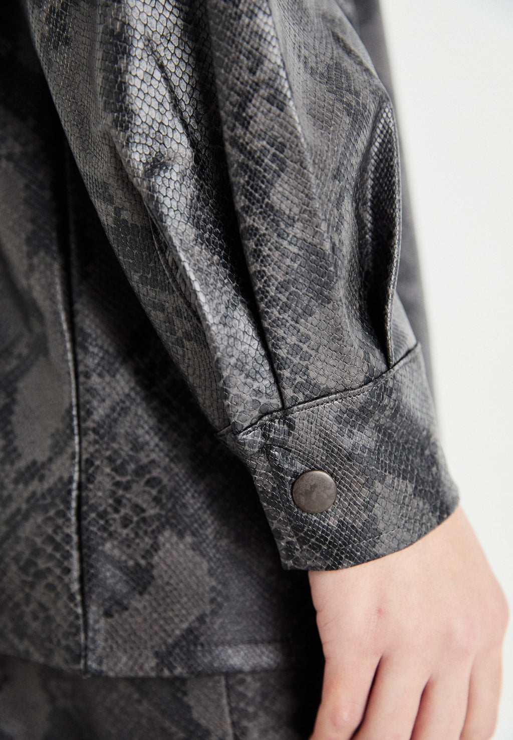 Noisy May NMMIA OVERSHIRT