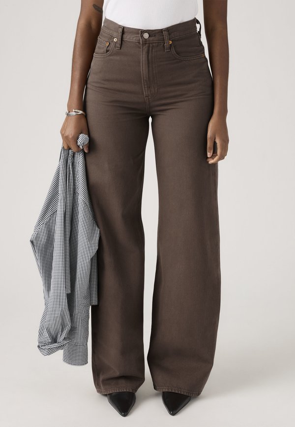 Levi's® RIBCAGE WIDE LEG - Wide Leg - hot fudge