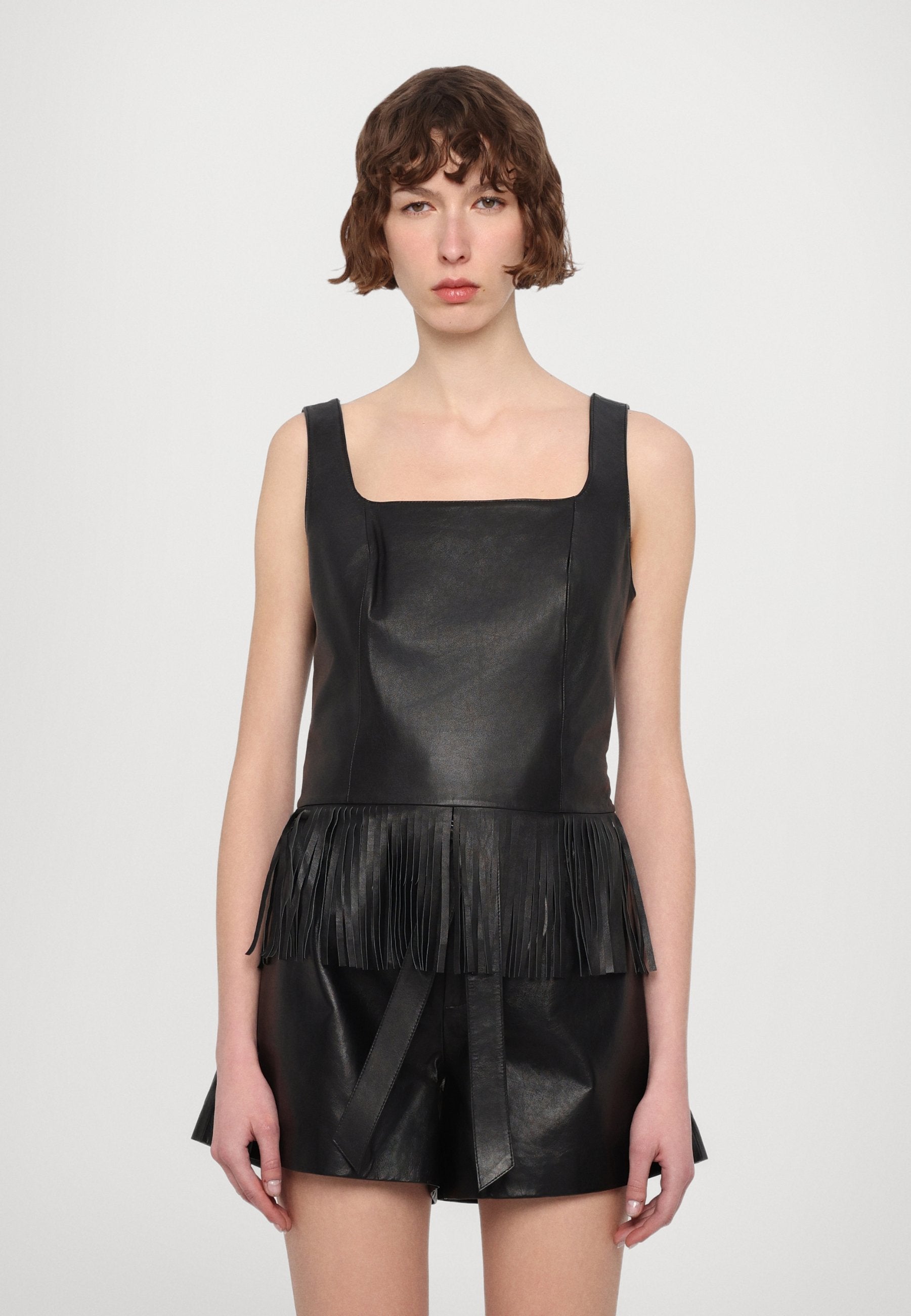 STUDIO ID EVIE FRINGED CROP