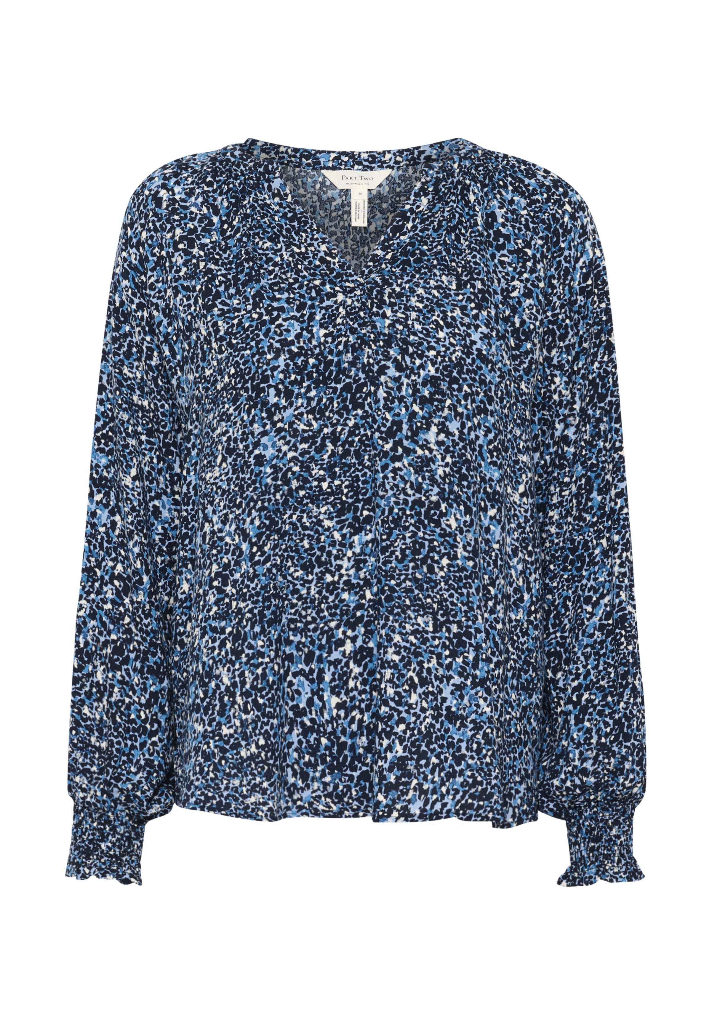 Langarmbluse in einem Tierdruckmuster in Blau und Marineblau, mit V-Ausschnitt, gerafften Schultern und elastischen Bündchen. Leichter Stoff.