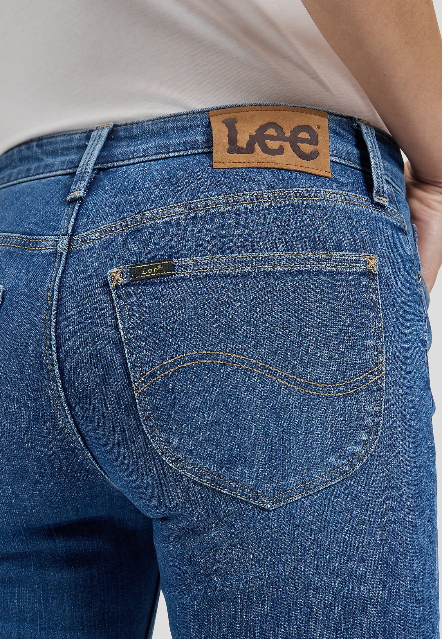 Lee ELLY