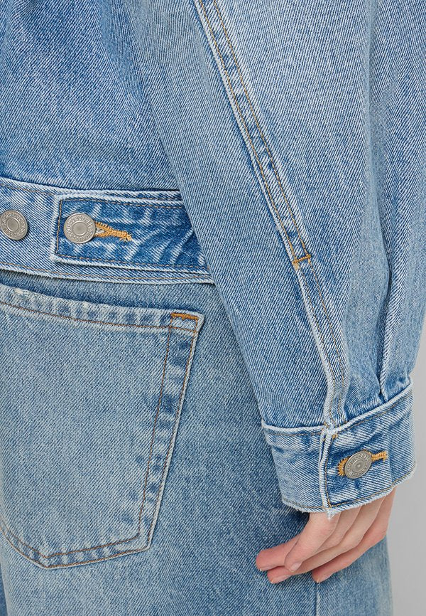 Levi's®