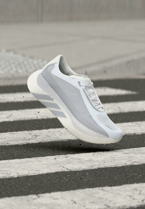 adidas Performance HYPERBOOST EDGE - Road running shoes - footwear white/lgh solid grey/silver-coloured metallic