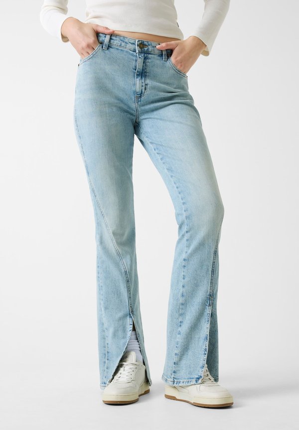 Guess Jeans
