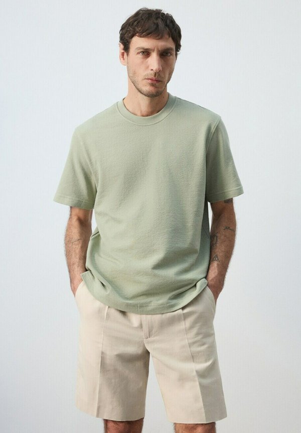 Mango ADULT - Basic T-shirt - mint