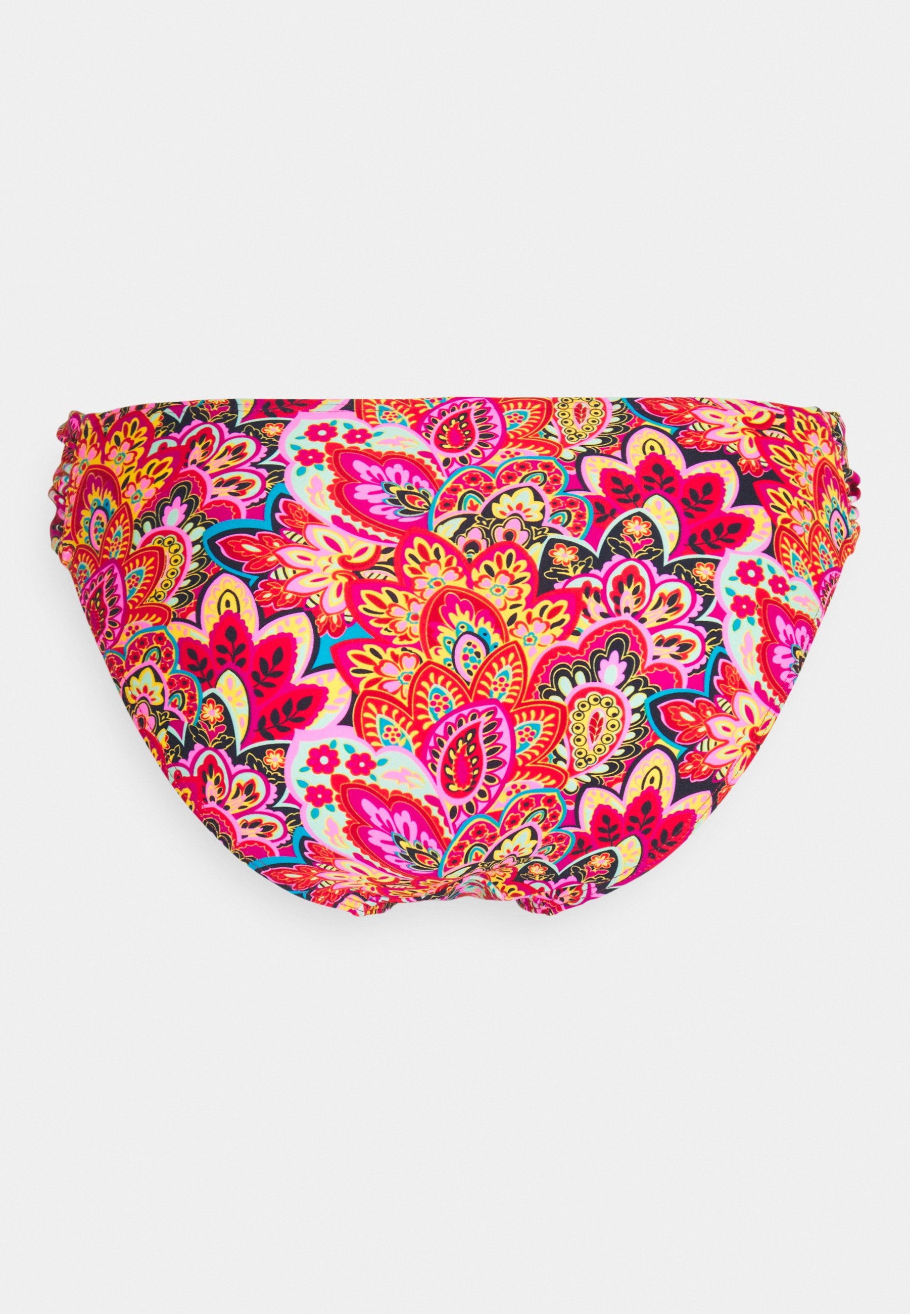 Pour Moi TAB BRIEF