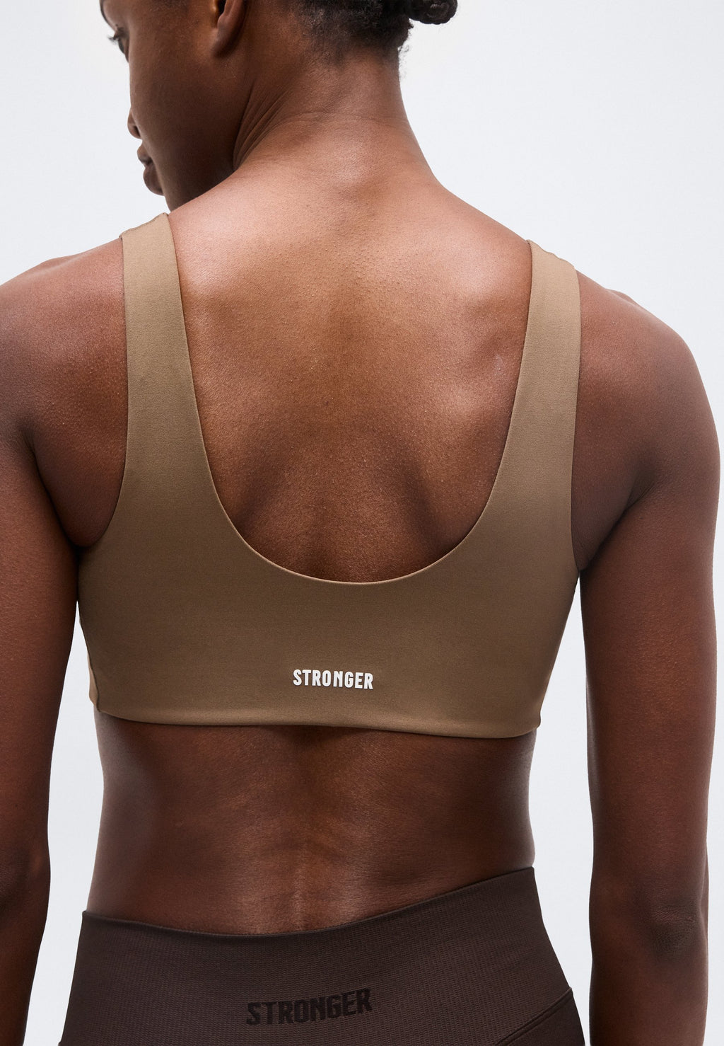 Stronger SIGNATURE SQUARE NECK BRA