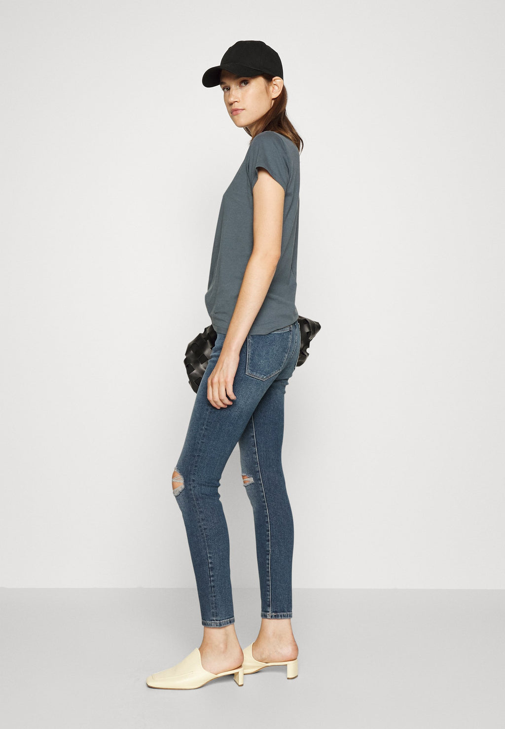 DL1961 FLORENCE SKINNY MID RISE INSTASCULPT ANKLE