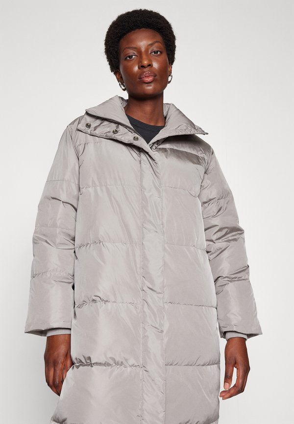 Bruuns Bazaar DOWNBBLUCKY COAT