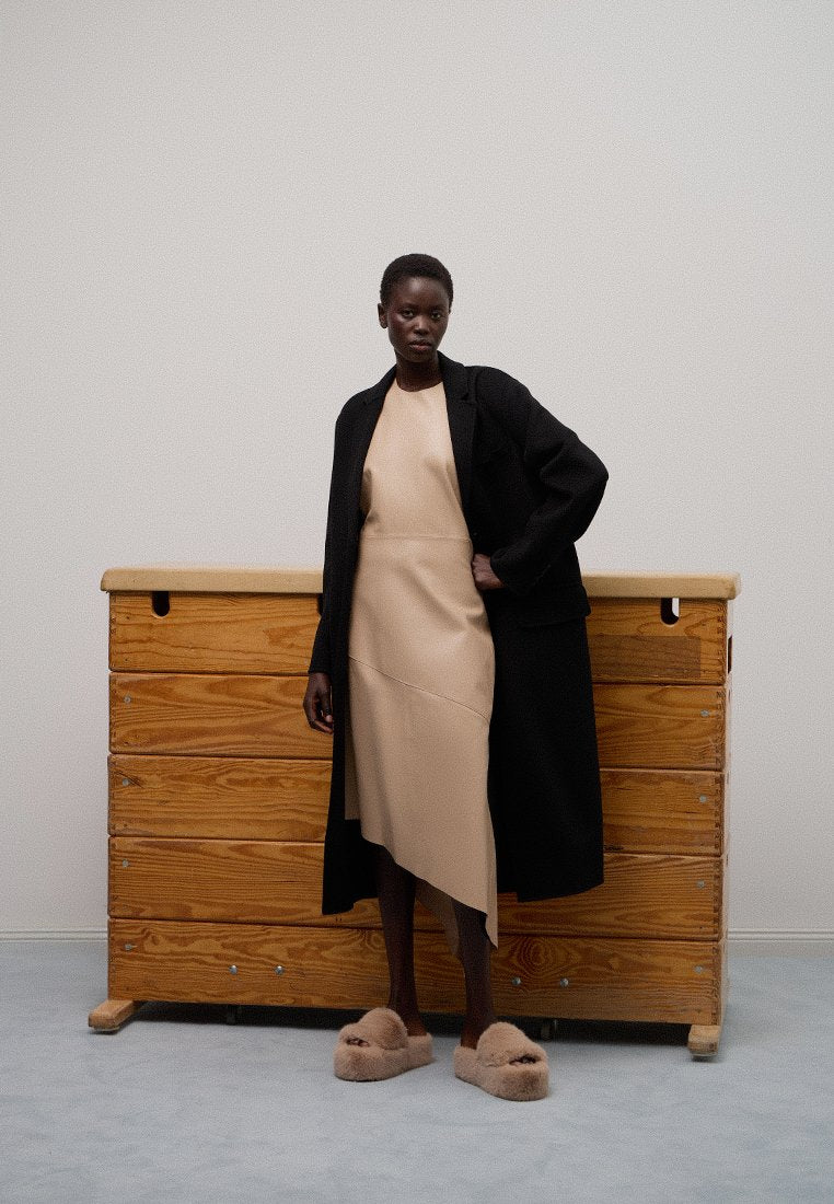 STAND STUDIO SAVILE
