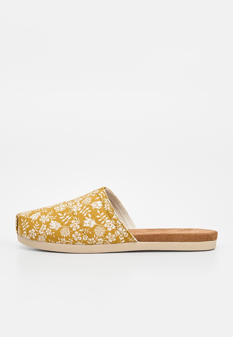 TOMS ALPARGATA