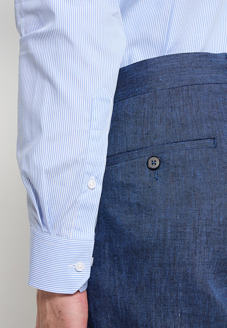 Michael Kors SLIM FIT