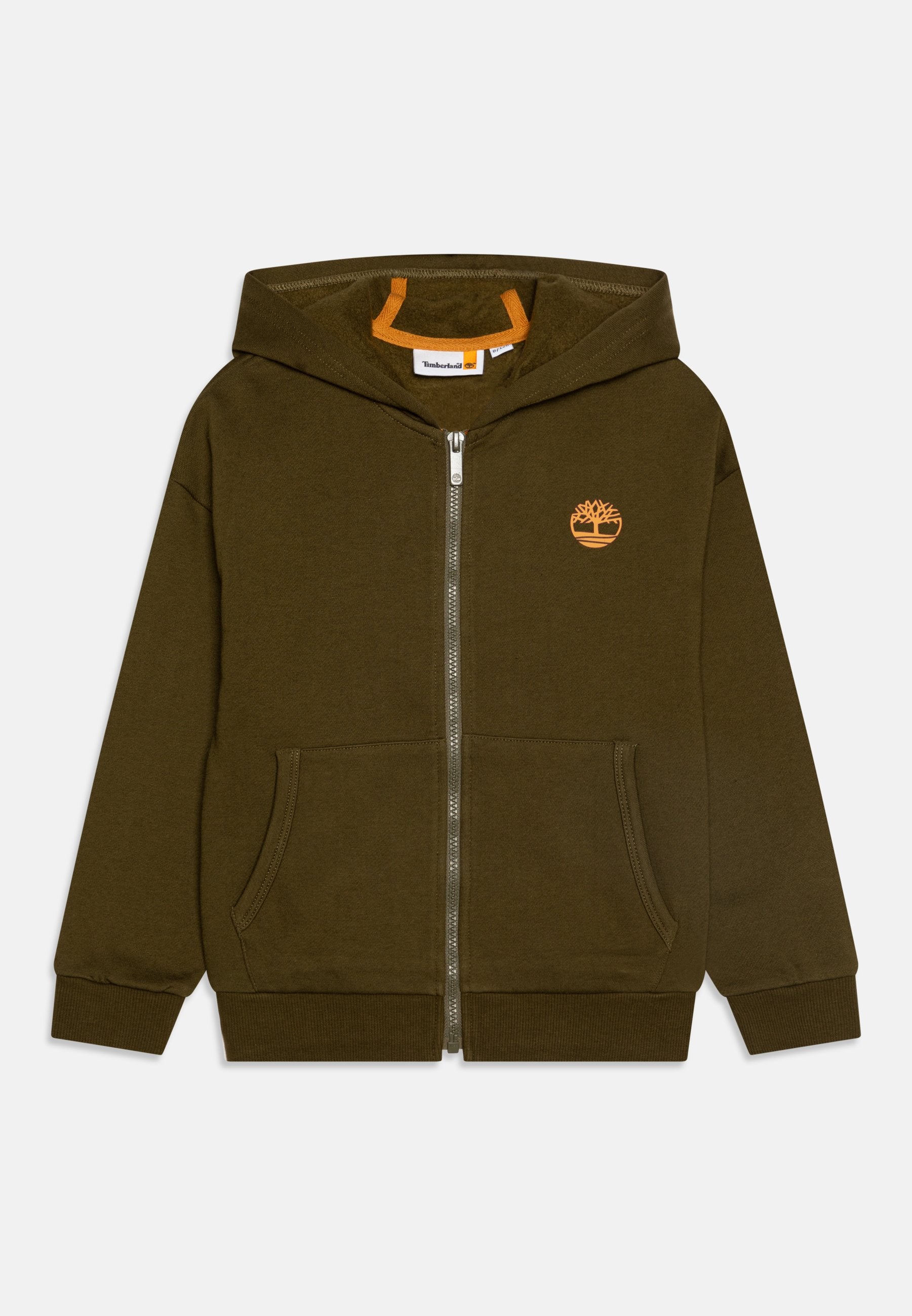 Olivgrüner Reißverschluss-Hoodie aus weichem Baumwollmix. Verfügt über einen vorderen Reißverschluss, zwei Seitentaschen und ein oranges Baum-Logo auf der linken Brust.
