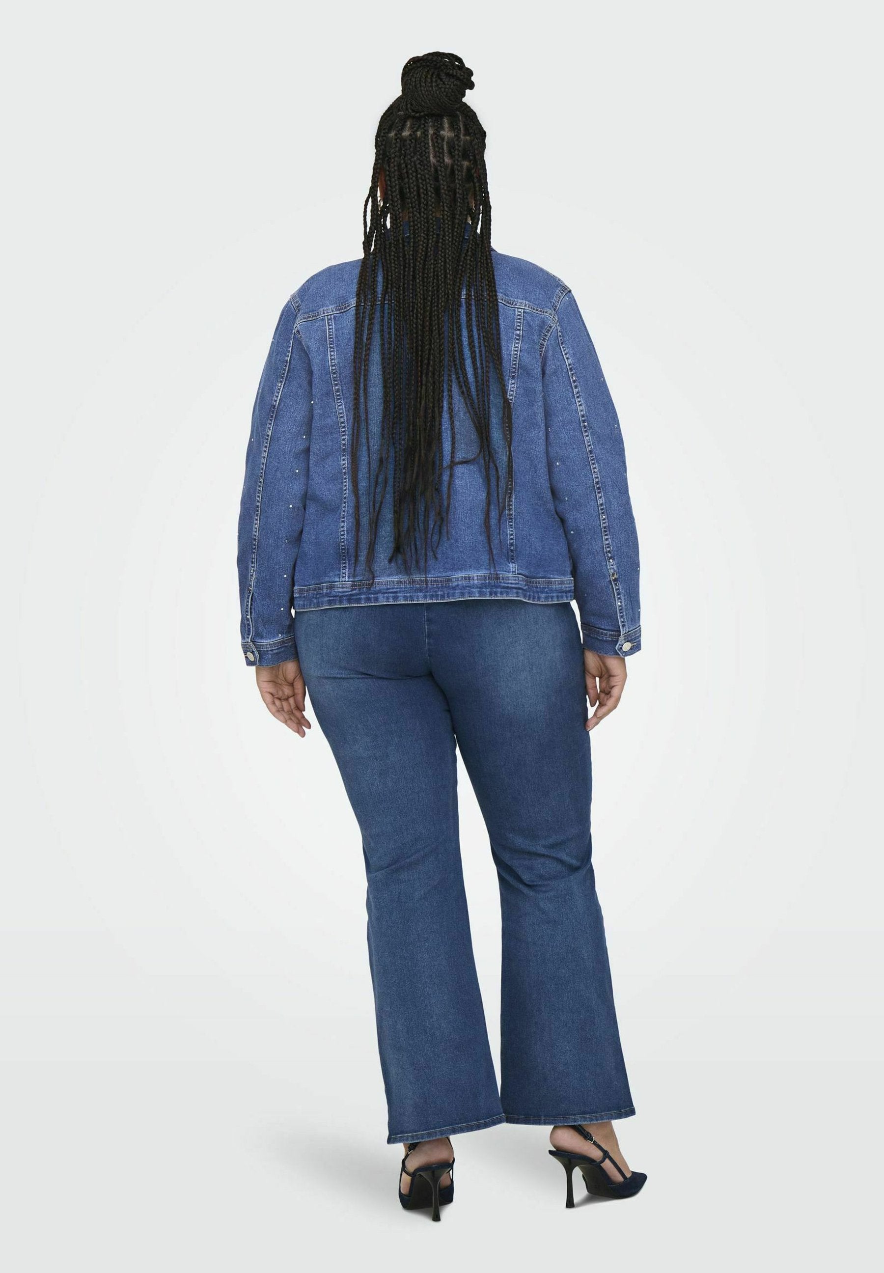 Denim CARWONDER Denim Media 4