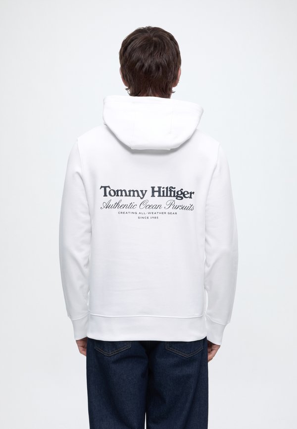Tommy Hilfiger NAUTICAL BACK GRAPHIC HOODY - NAUTICAL HERITAGE - Hoodie - white