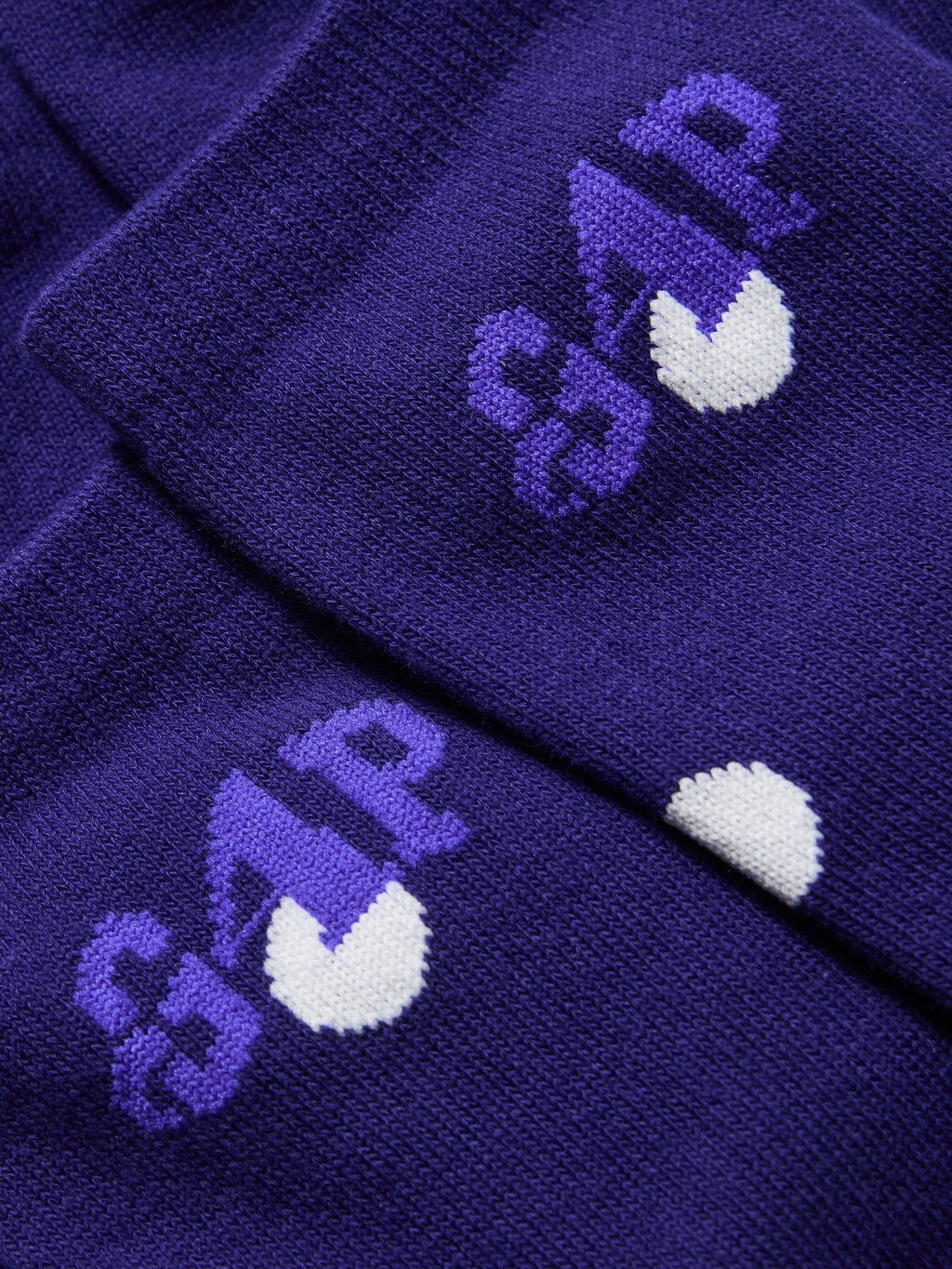 GAP GAP AWAKE NY LOGO DOTTED CREW SOCKS