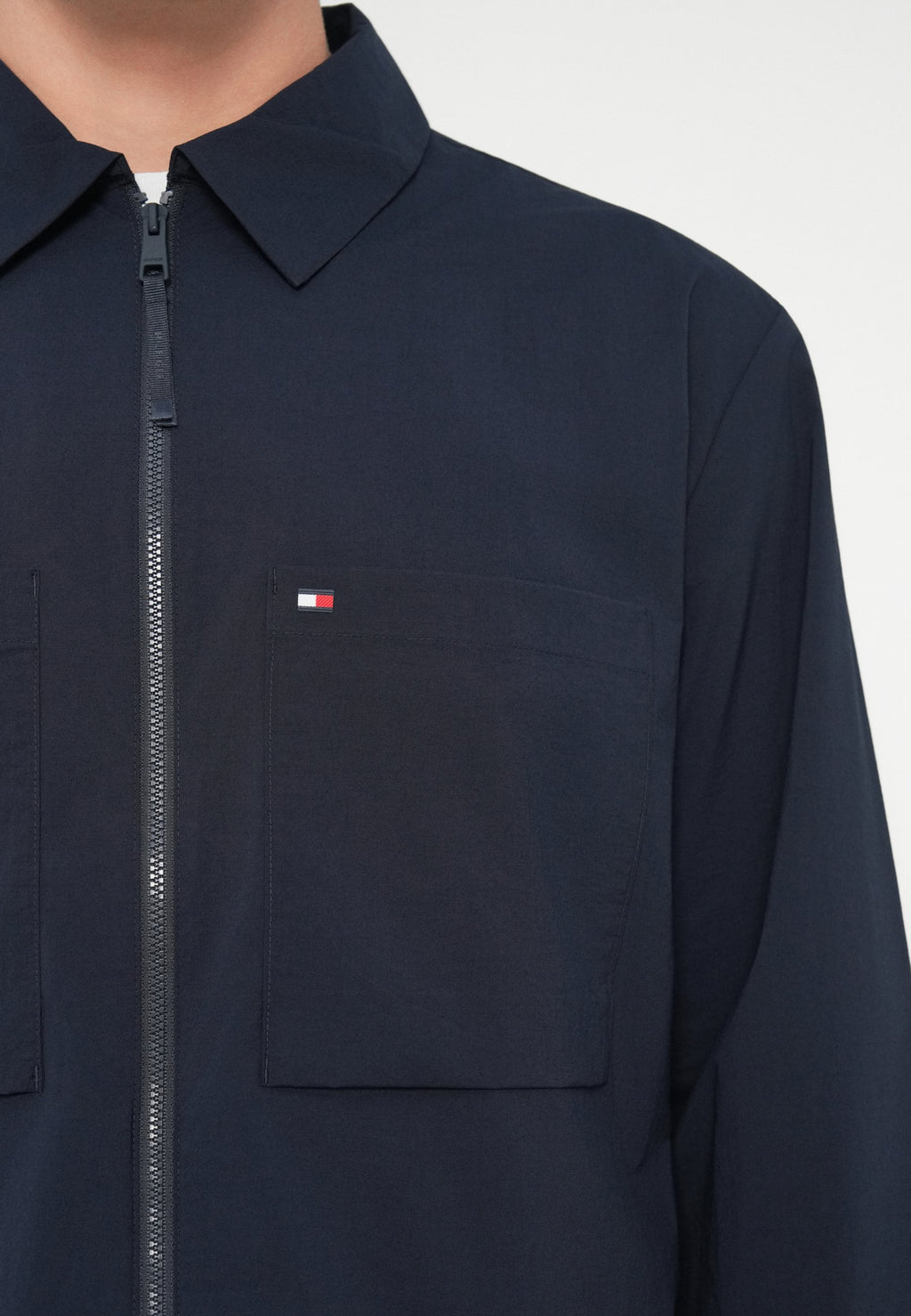 TECH OVERSHIRT Media 6