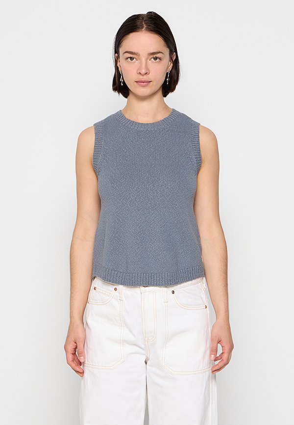 DKNY