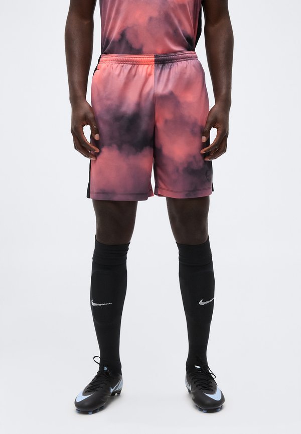 Nike Performance ACADEMY+ - Sports shorts - hot lava/black