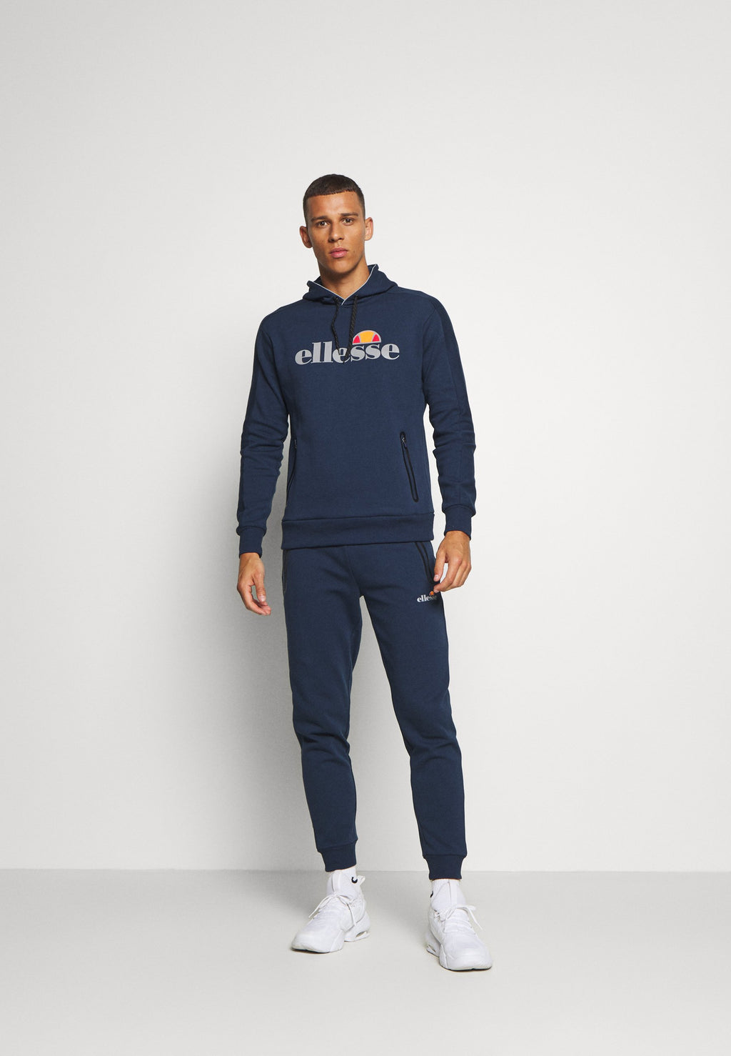 Ellesse OSTERIA