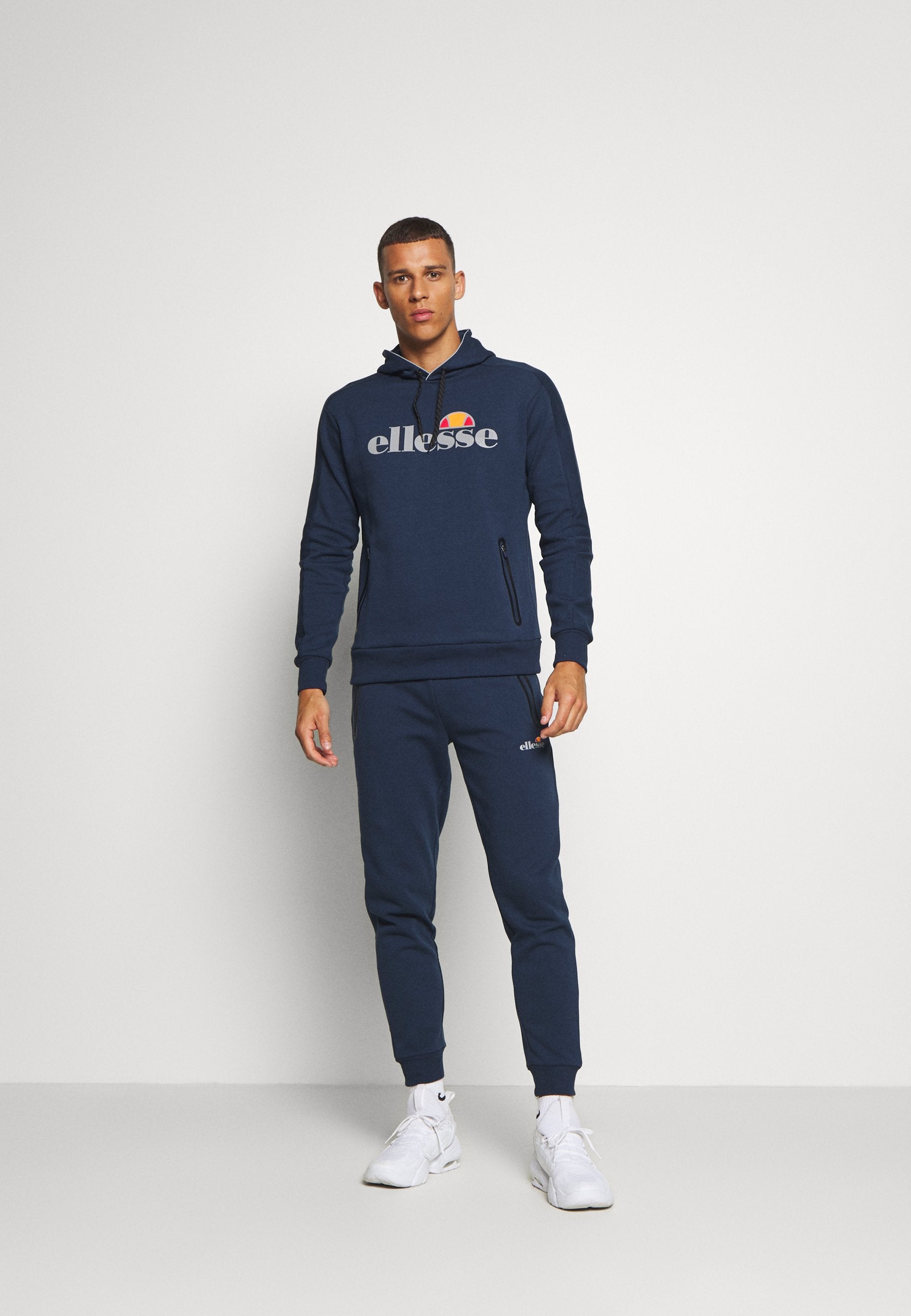 Ellesse OSTERIA