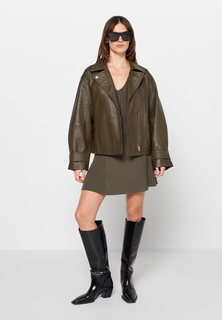 TWINSET