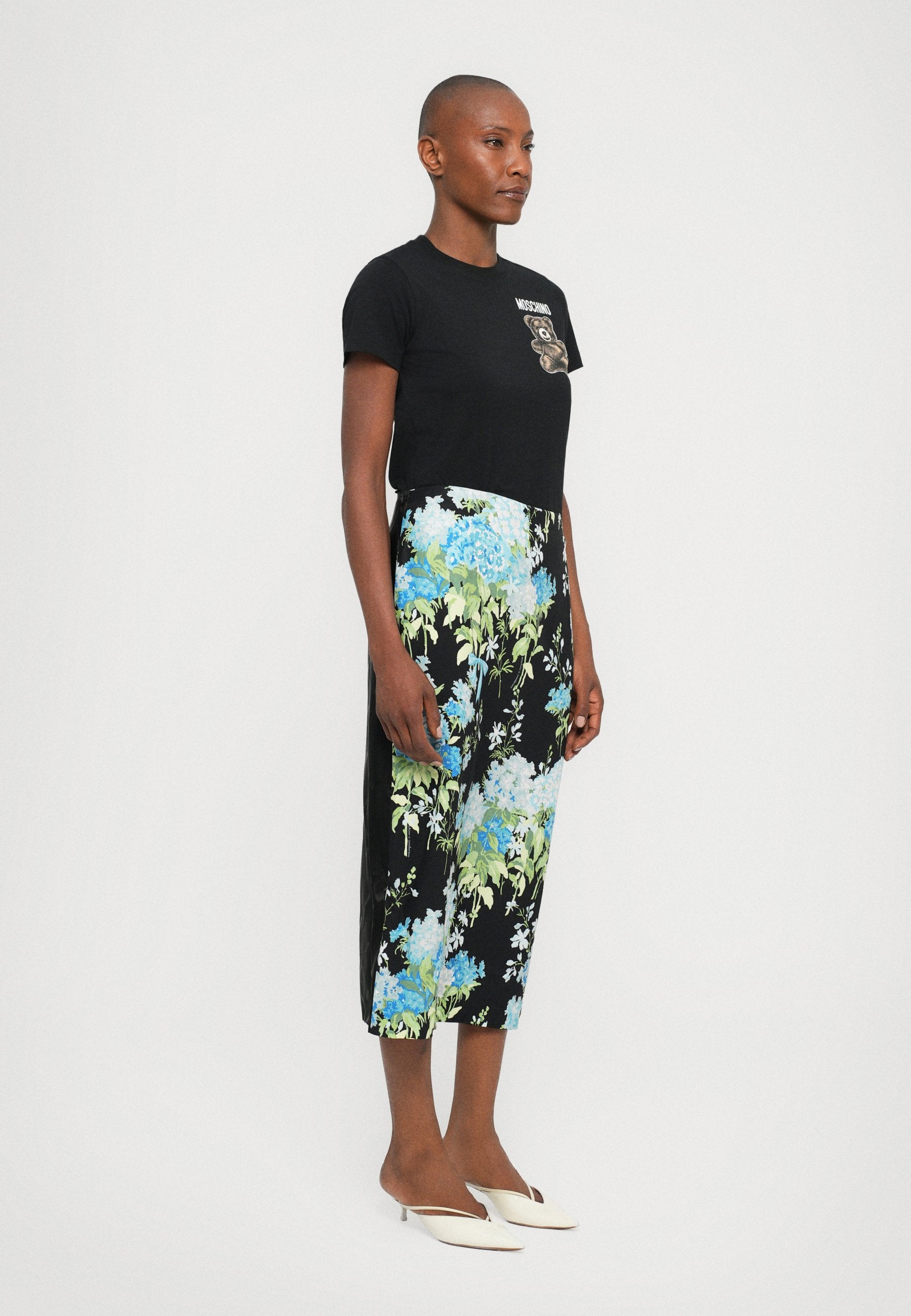 MOSCHINO ALL OVER SWEET WILLIAMS