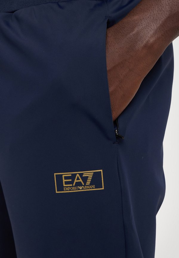 EA7 Emporio Armani TROUSER